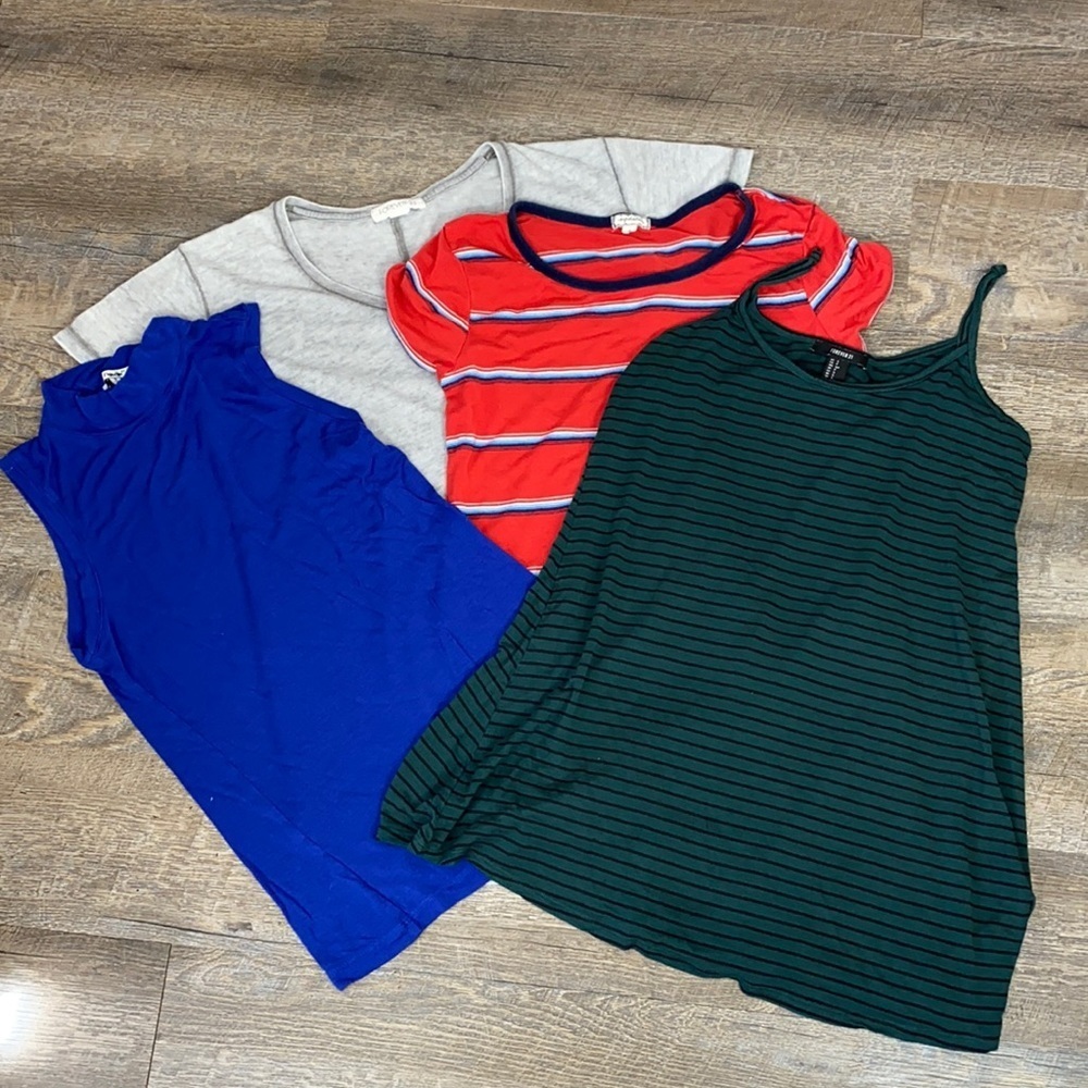 Bundle of size small women’s tops